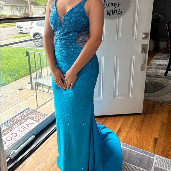 Elegant Blue Evening Gown